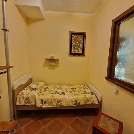 In Campagna Con Piscina E Sguardo Sul Mare