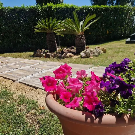 Elena Con Piscina E Sguardo Sul Mare Сasa de vacaciones *